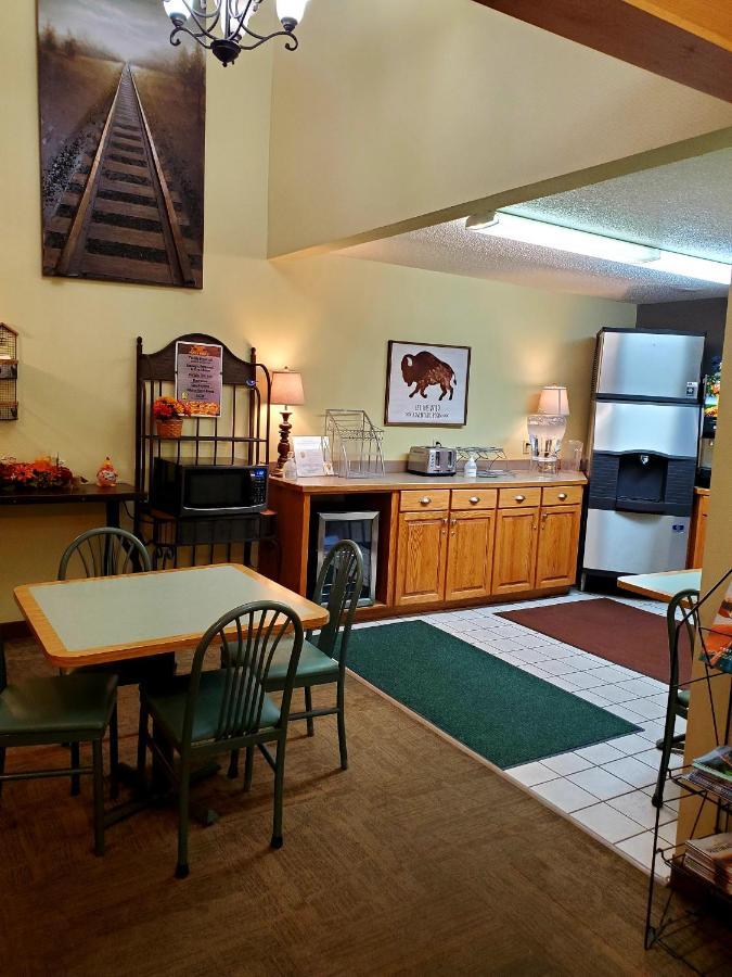 Bison Plains Lodge Moorhead Exterior foto